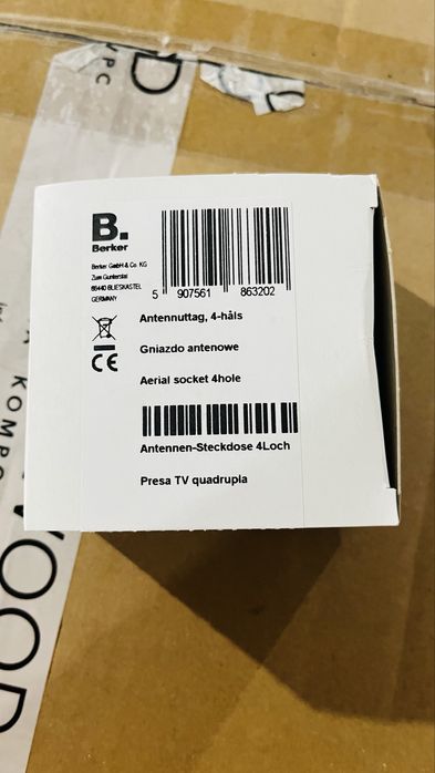 Gniazdo antenowe Berker