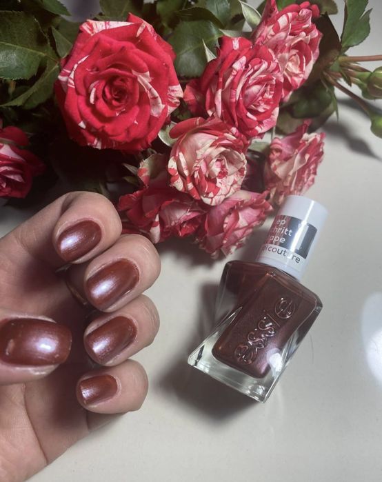 Лак ESSIE  О.P.I.брендовые  новые