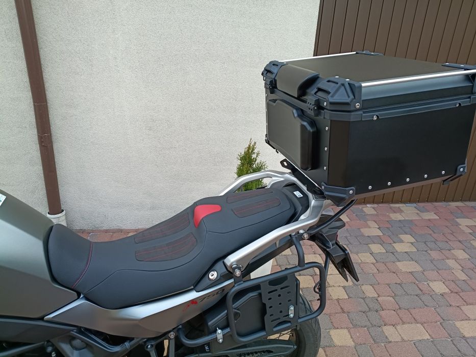 Honda Transalp 750 z 2024 roku. Cesja leasingu.