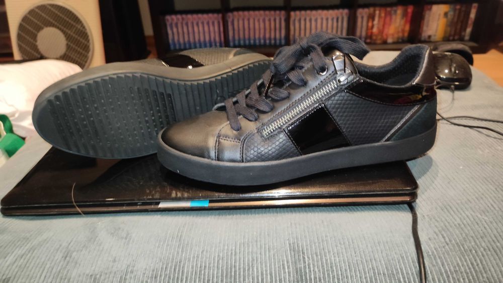 Sapatilhas Geox novas