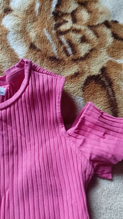 T-shirt prążek Reserved 152