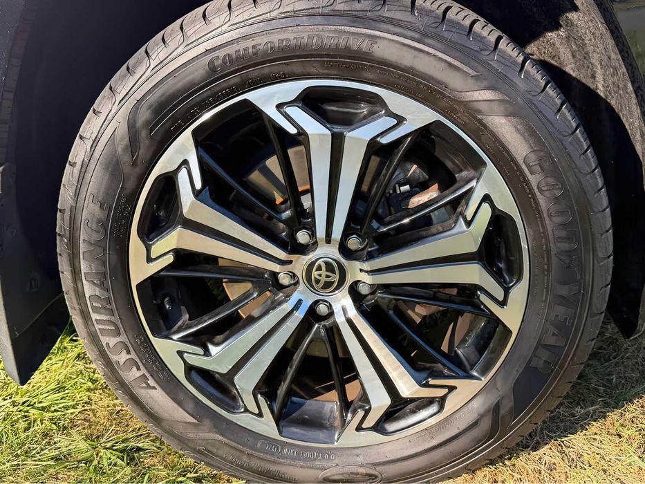 Toyota RAV4 Prime XSE      2022