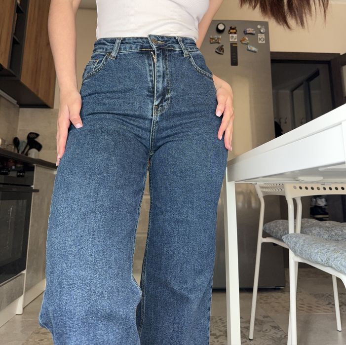 Джинси прямі темні