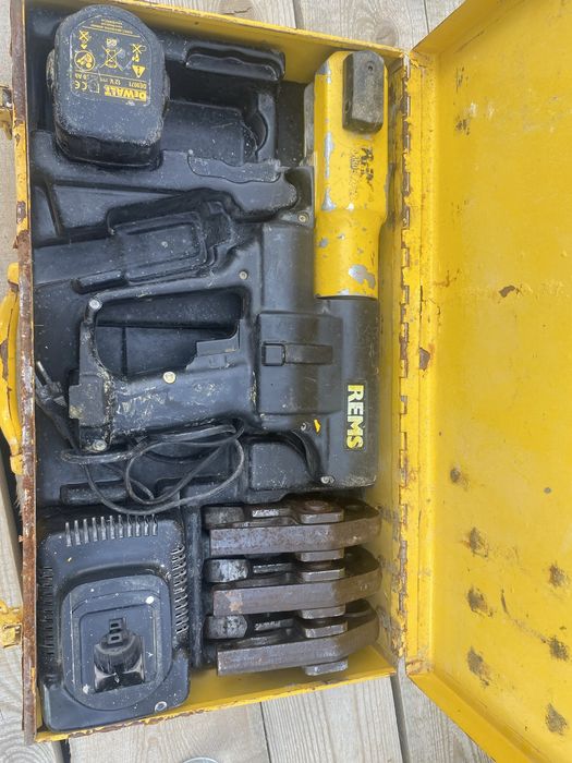 Zaciskarka Hydrauliczna Rems
