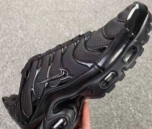 Buty Nike Air Max TN Plus Black R. 40