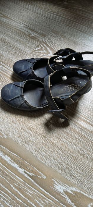 Sprzedam damskie buty Venezia