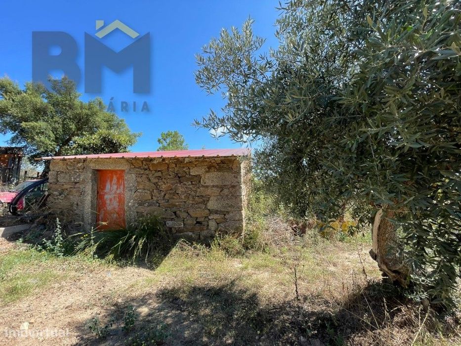 Terreno de 4000m² à Venda em Freixial do Campo