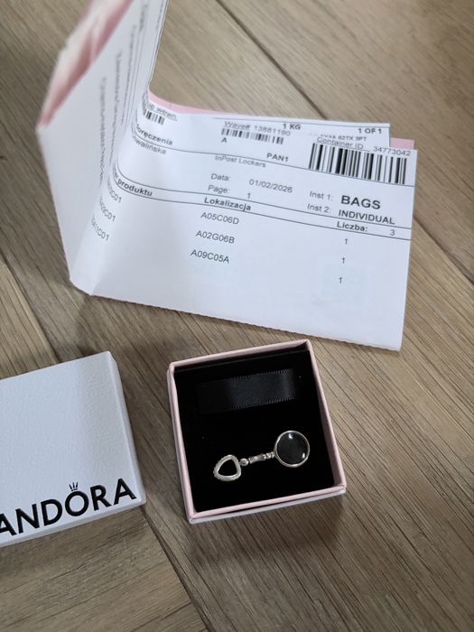 Charms Pandora lupka srebrny