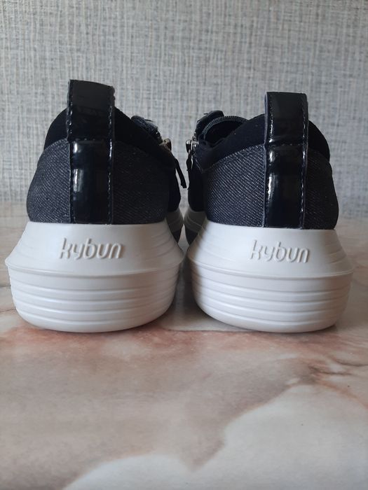 Кроссовки женские  Kybun