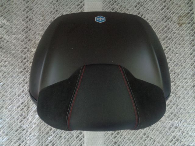 Oryginalny kufer Piaggio Mp3 X10 Nowy Model 125-500cc