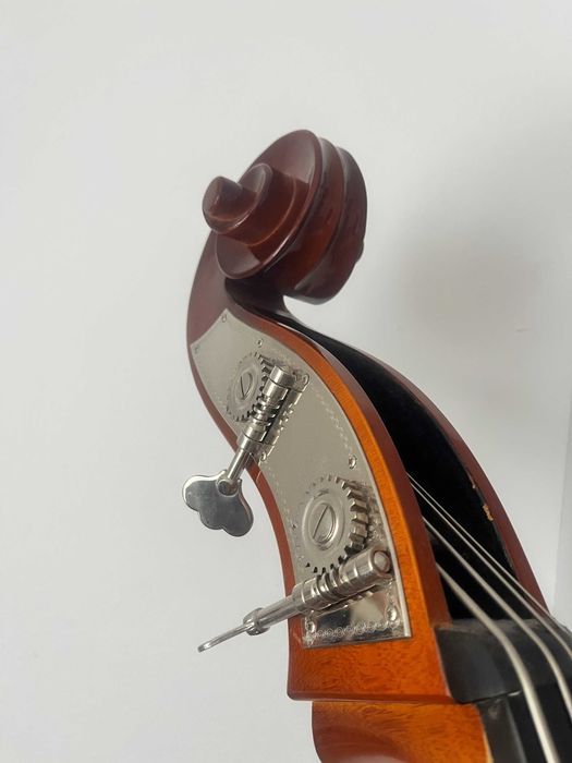 Kontrabas Hora B100 3/4