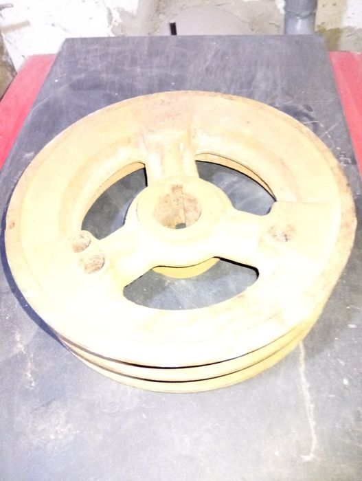 Продам шків 23 см профільС