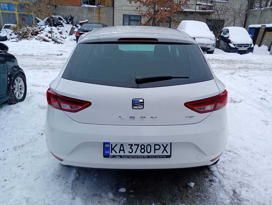 Seat Leon 3 III 2015г F5 1.4 tsi AT DSG white белый