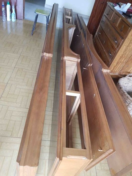 Móvel / Louceiro / Cristaleira / Aparador de sala