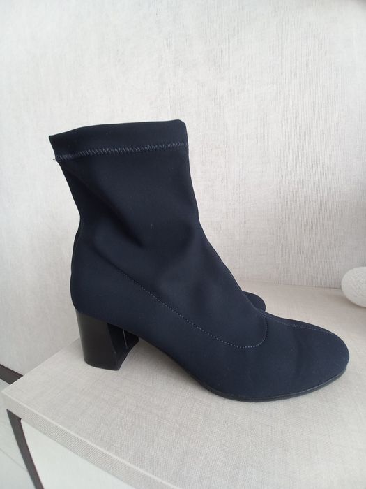 Чобітки жіночі Rinaldo Ferrari, в ідеальному стані.