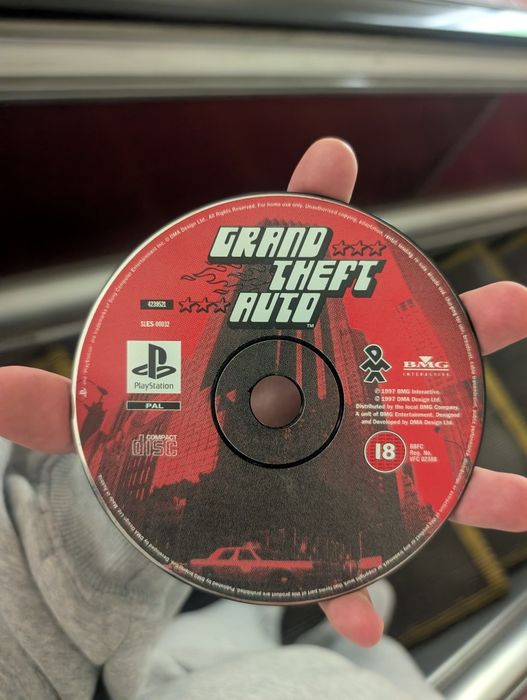 Диск gta 1 в помірному стані