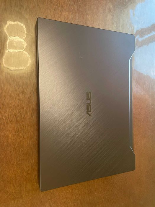 Ноутбук 15" 4K Asus ProArt StudioBook Pro (i7-9750H/16Gb/SSD 512/RTX5000)