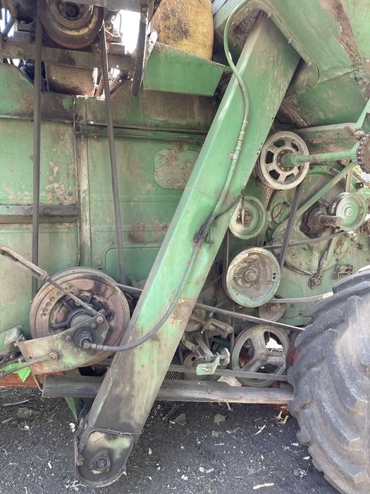 Комбайн Ніва