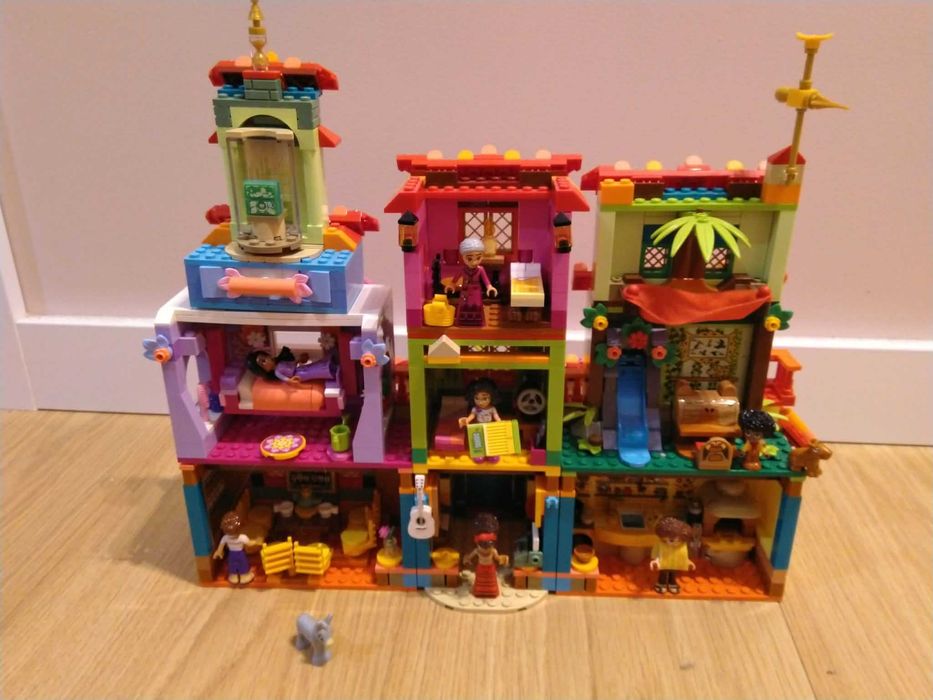 Klocki Lego dom rodziny Madrigal