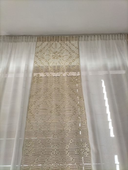 Cortinado em renda