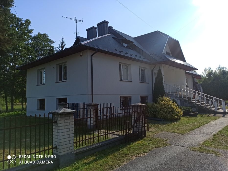 Malowanie dachów i elewacji