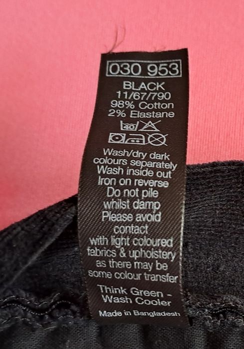 Spódnica czarna M&Co, z grubszego materiału sztruks R:44/14