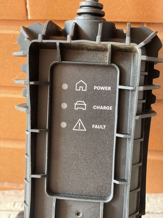 Carregador doméstico para híbrido plug-in/eléctrico 2,4 KW (oferta de suporte)