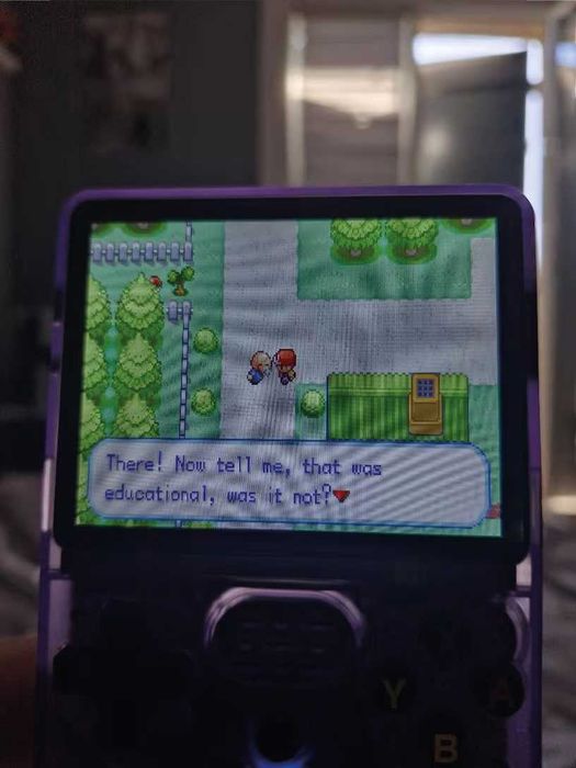 Przenośna Konsola Retro R36S – 15000 gier, 64GB, idealna na prezent