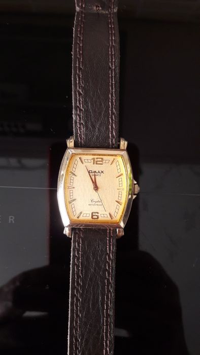 Часы  мужские стильные