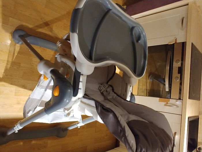 Krzesełko do karmienia CONECO BRAZZI C08