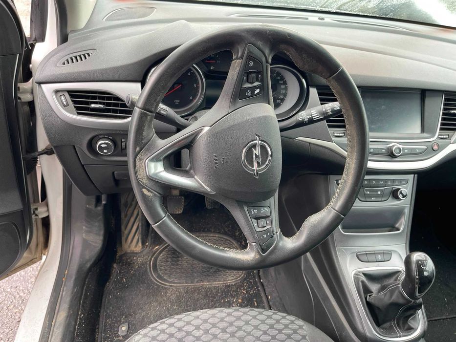 Opel Astra K 2018 para peças