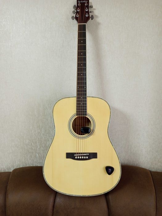 Продам нову гітару.