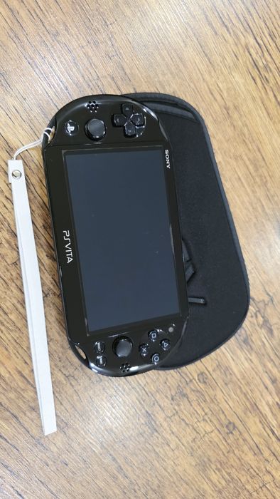 Sony Ps Vita Slim 64гиг 60 игр + чехол!