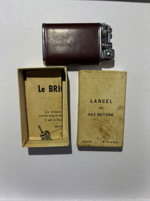 Antigo Isqueiro LANCEL revestido de couro Bordeaux, de 1950 a 1980
