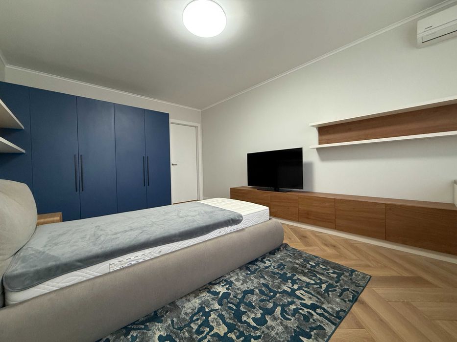 Дизайнерська 2кімн Феодосійський провулок 12, метро Деміївська