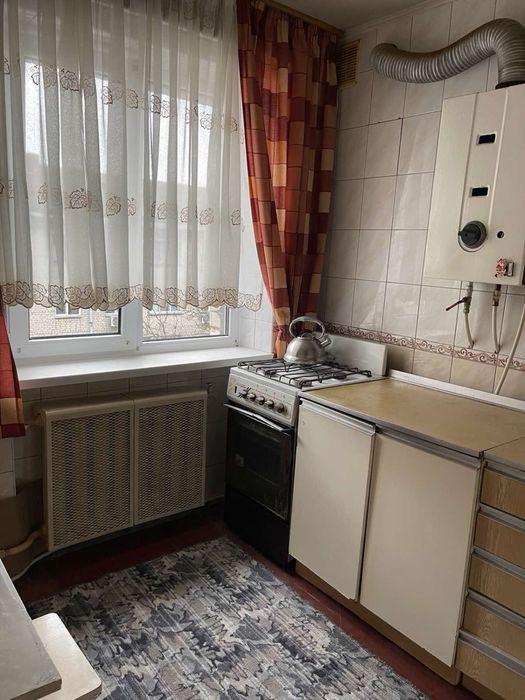 Здаю 1-кімнатну квартиру. СВОЮ. Район площі Перемоги