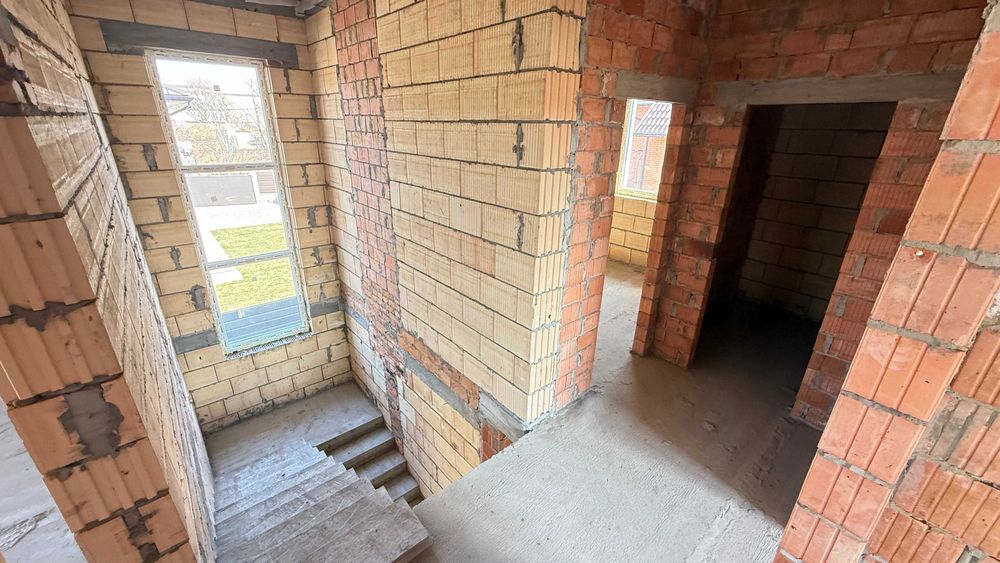 Продаю 2х пов. будинок 150м2 в місті Києві (5 соток ділянка)
