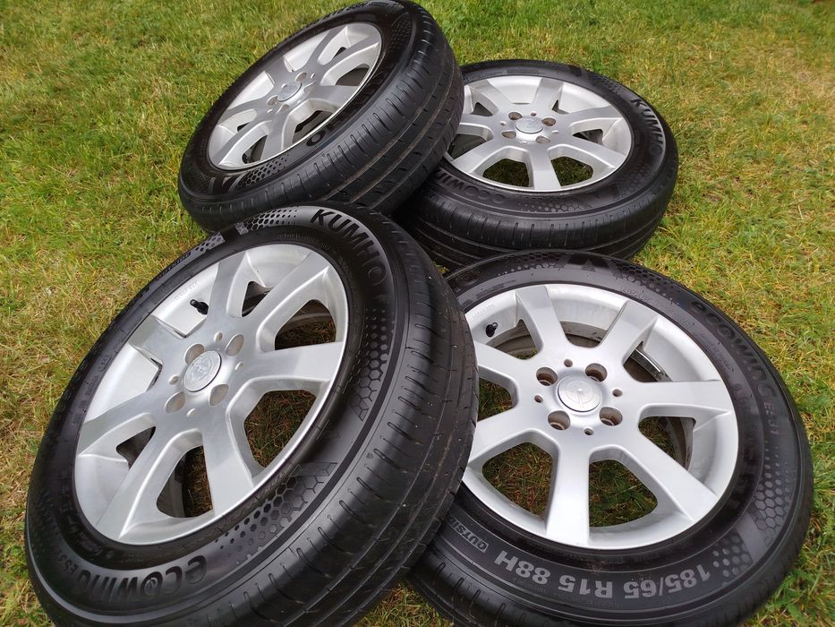 Felgi 15 z oponami letnimi  opel