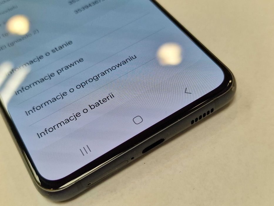 Samsung Galaxy S21 FE 5G/ 6GB/ 128GB/ Graphite/ Grade C + ładowarka