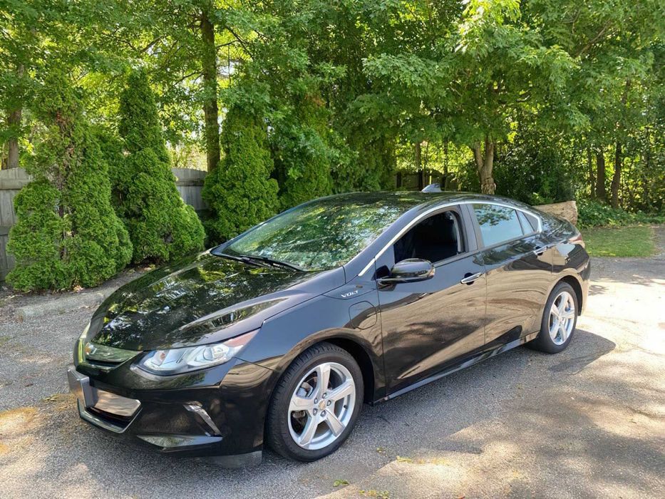 Chevrolet Volt LT      2017