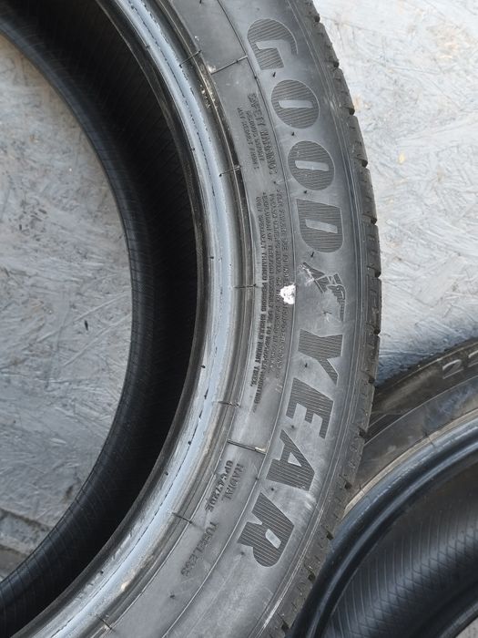 225/55R19 99V Goodyear Efficientgrip SUV