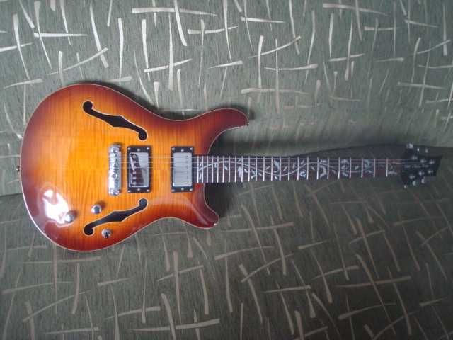 Продам электрогитару