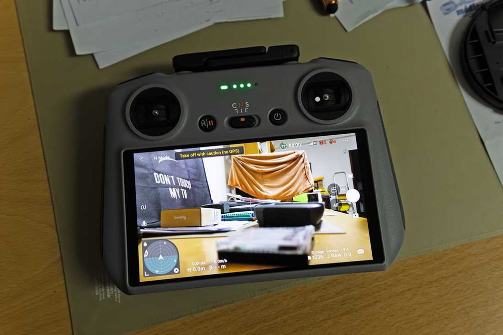 DJI Mini 4 Pro Fly More Combo (DJI RC 2)