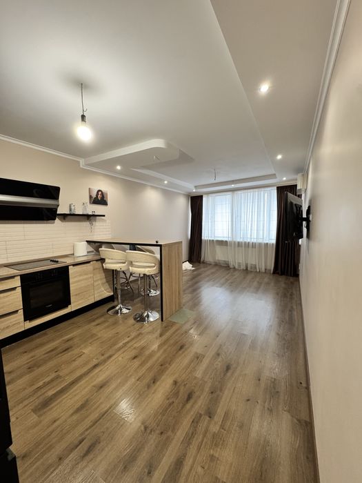 Здам квартиру 60кв.м. Однокімнатна кухня-студія