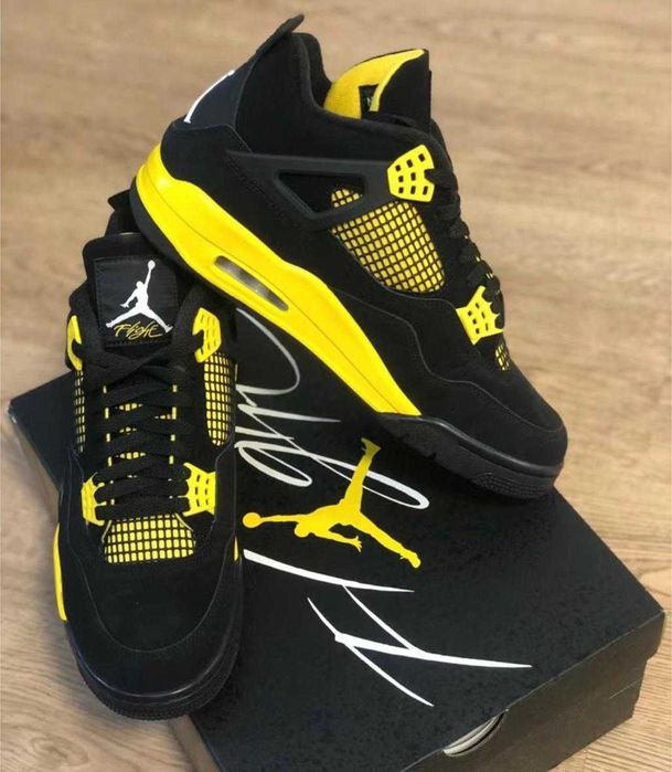 Jordan 4 Retro Thunder-Rozmiar 43