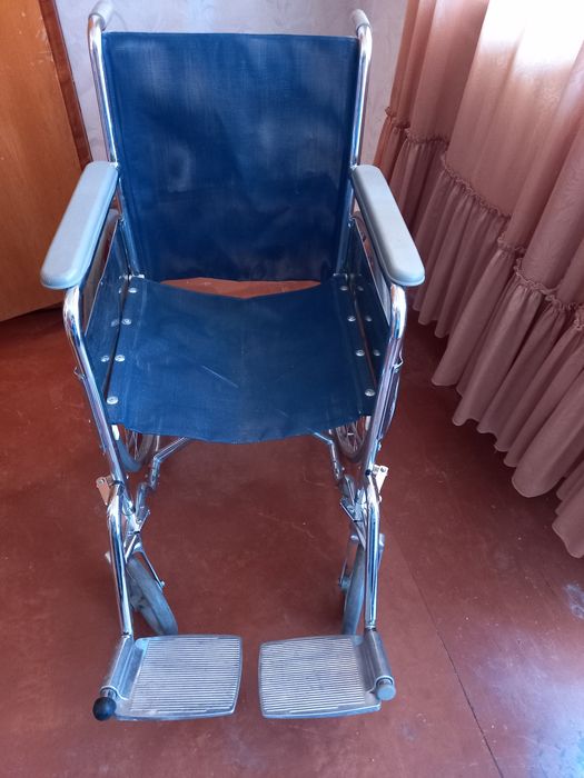 Крісло колісне німецького виробництва SUNNAH