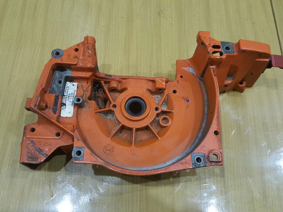 Husqvarna K960 Karter Obudowa Silnika Połówka