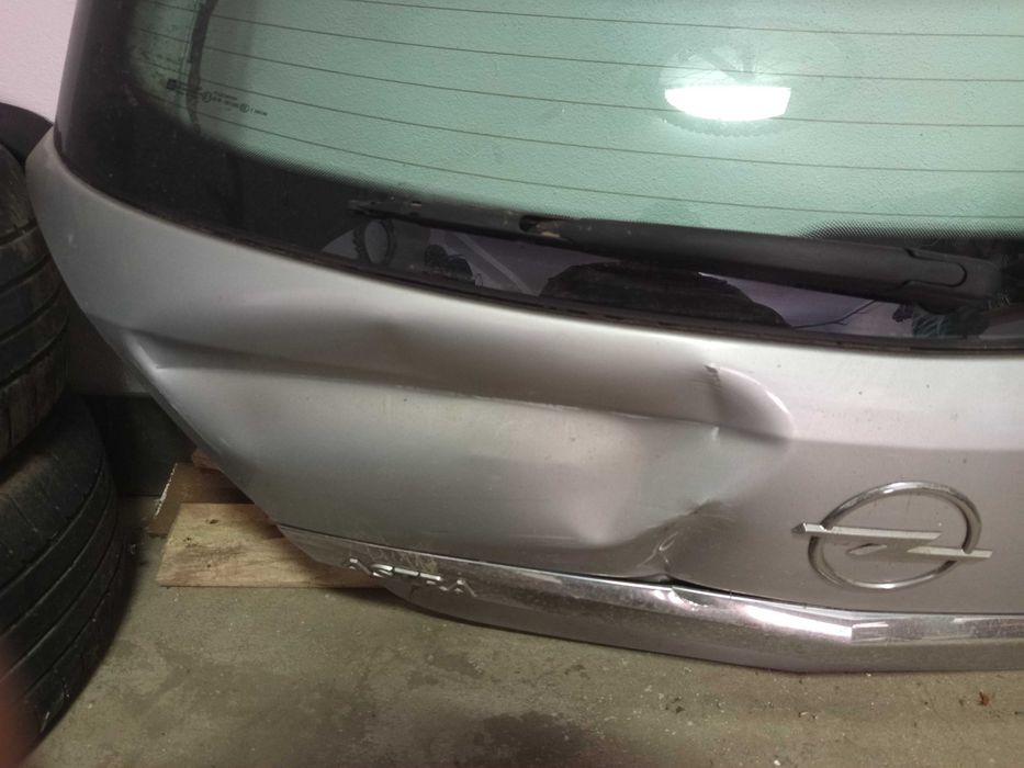 Porta mala Opel Astra