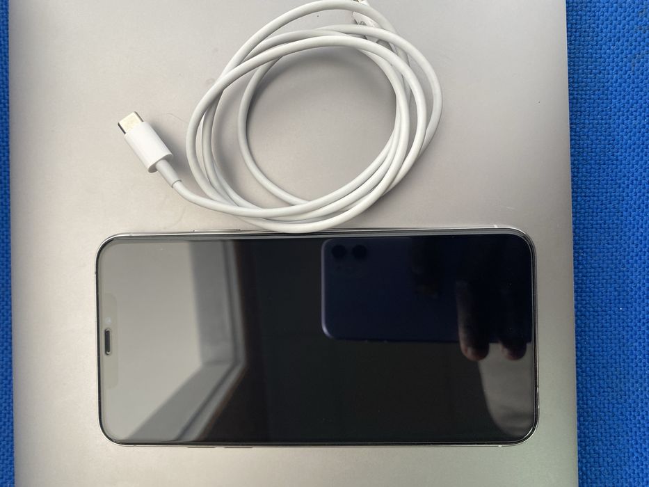 Iphone 11 pro max branco 512GB