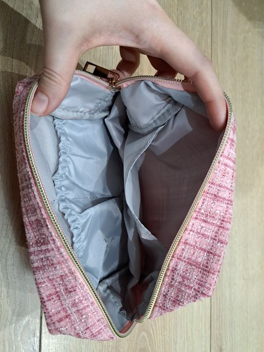 Kosmetyczka damska różowa